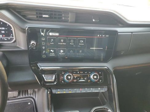Used 2022 GMC Sierra 1500 AT4 w/ AT4 Premium Package AWD/4WD image 16