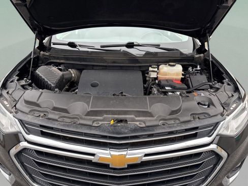 Used 2021 Chevrolet Traverse LT image 48