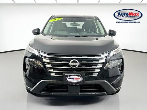Used 2025 Nissan Rogue SV AWD/4WD image 6