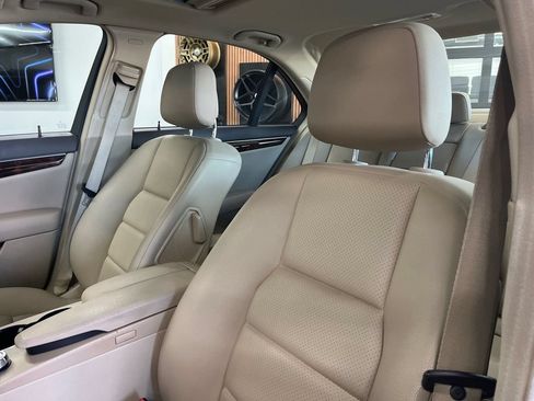 Used 2014 Mercedes-Benz C 300 4MATIC Sedan image 34