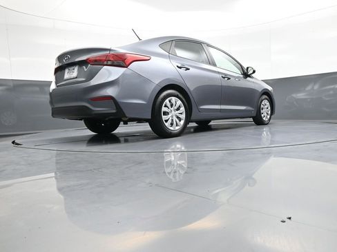 Used 2019 Hyundai Accent SE FWD image 29