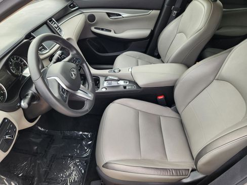 Used 2023 INFINITI QX50 Luxe FWD image 6