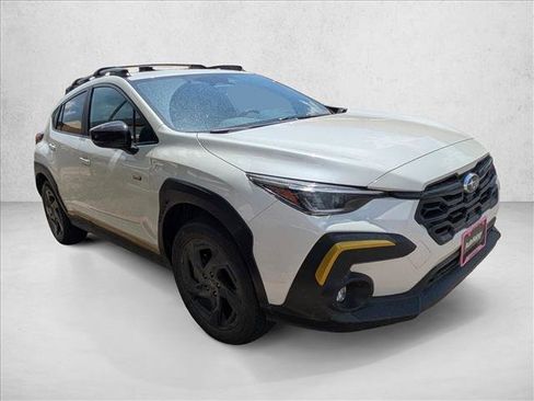 Used 2025 Subaru Crosstrek 2.5i Sport AWD/4WD image 3