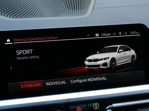 Used 2019 BMW 330i Sedan w/ M Sport Package RWD image 31