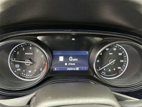 Used 2020 Buick Encore GX Select w/ Experience Buick Package image 15