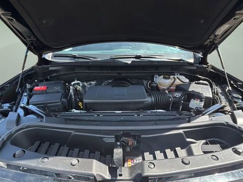 Used 2024 Chevrolet Tahoe Premier image 32