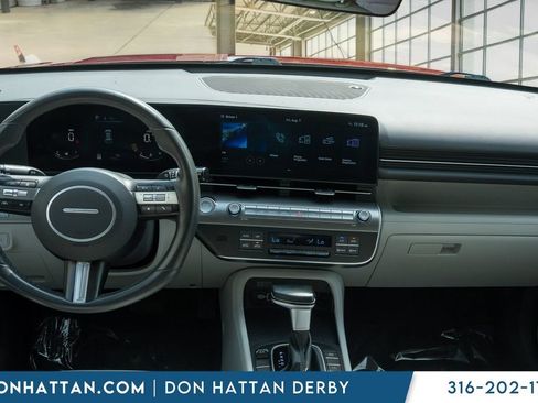 Used 2024 Hyundai Kona SEL FWD image 4