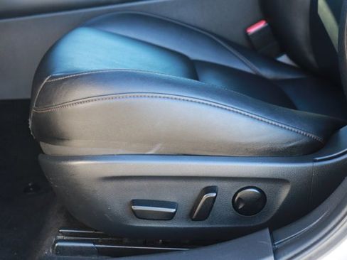 Used 2023 MAZDA MAZDA3 s image 11