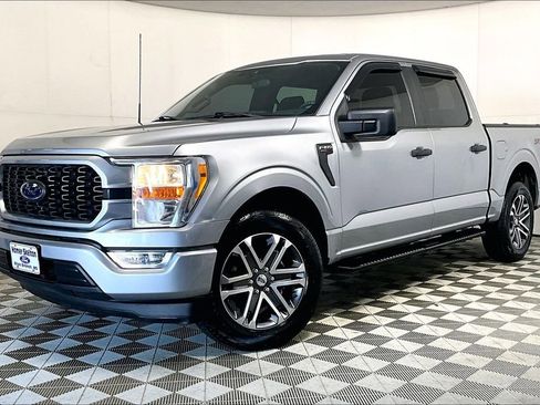 Used 2022 Ford F150 XL w/ STX Appearance Package RWD image 2