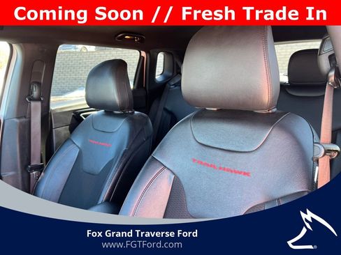 Used 2024 Jeep Compass Trailhawk AWD/4WD image 10