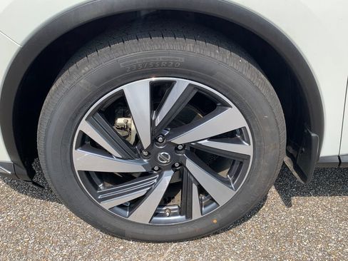 Used 2018 Nissan Murano Platinum FWD image 9