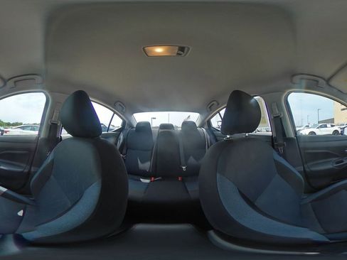 Used 2025 Nissan Versa SV FWD image 40