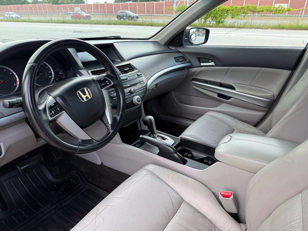 Used 2009 Honda Accord EX-L image 25
