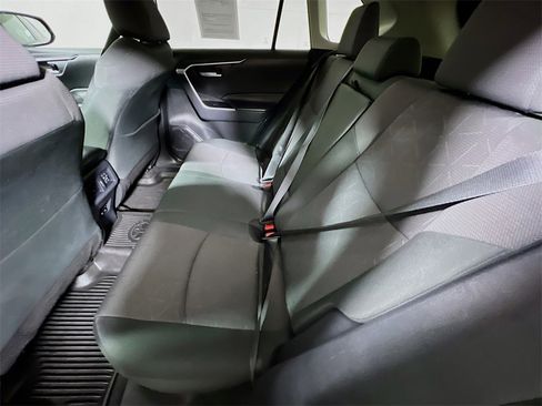 Certified 2024 Toyota RAV4 XLE image 21