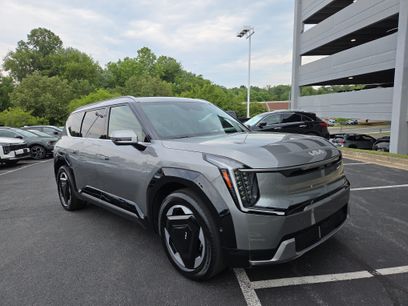 Certified 2024 Kia EV9 Land