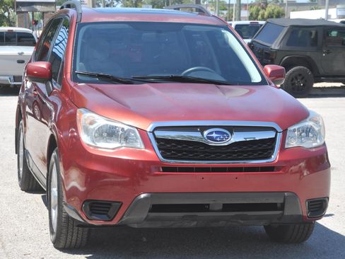 Used 2014 Subaru Forester 2.5i Premium w/ Popular Package #2 AWD/4WD image 3