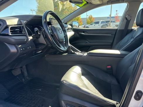 Used 2022 Toyota Camry XSE image 25