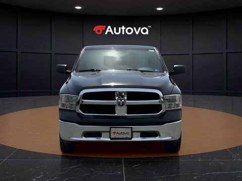 Used 2024 RAM 1500 Classic SLT AWD/4WD image 7