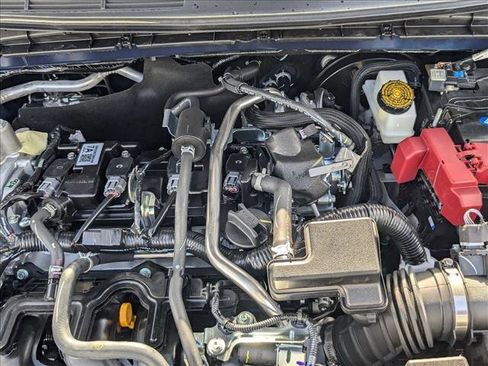 Used 2025 Nissan Kicks SV image 15