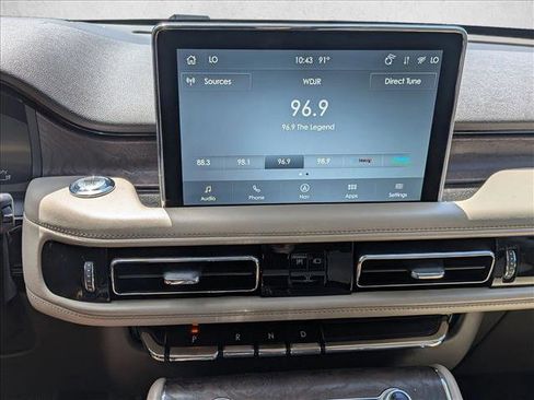 Used 2022 Lincoln Aviator Reserve w/ Equipment Group 201A AWD/4WD image 14