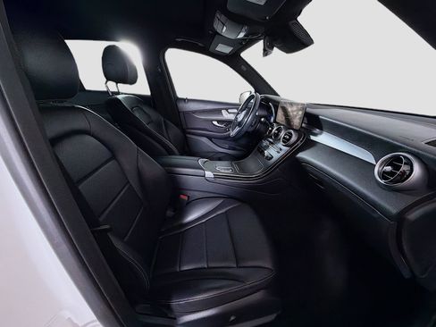 Used 2022 Mercedes-Benz GLC 300 4MATIC image 31