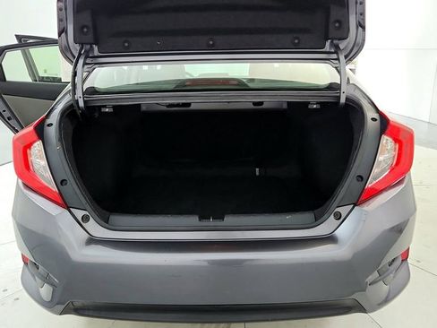 Used 2018 Honda Civic EX-T image 19
