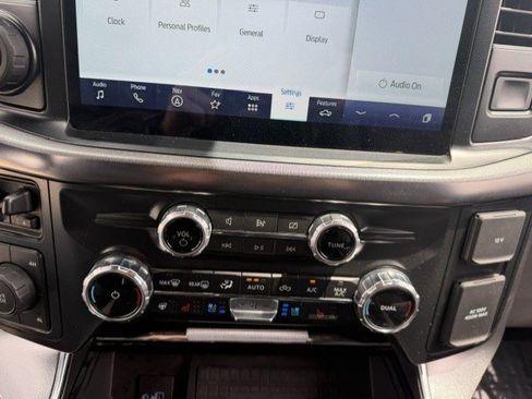 Used 2022 Ford F150 Platinum w/ Equipment Group 701A High AWD/4WD image 28