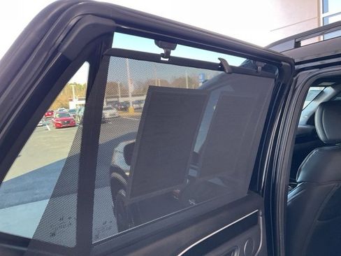 Certified 2025 Honda Pilot Black Edition image 21