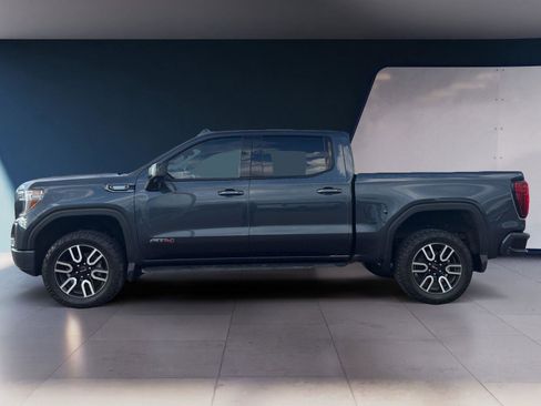 Used 2021 GMC Sierra 1500 AT4 image 2