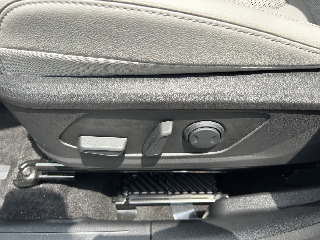 New 2026 Hyundai Tucson Limited FWD image 25