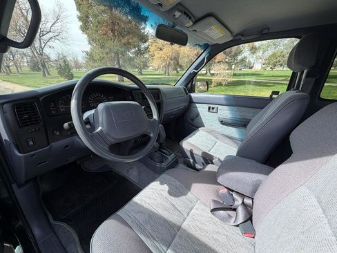 Used 1999 Toyota Tacoma 4x4 Xtracab V6 image 13
