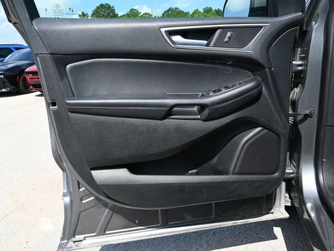 Used 2024 Ford Edge SEL AWD/4WD image 8