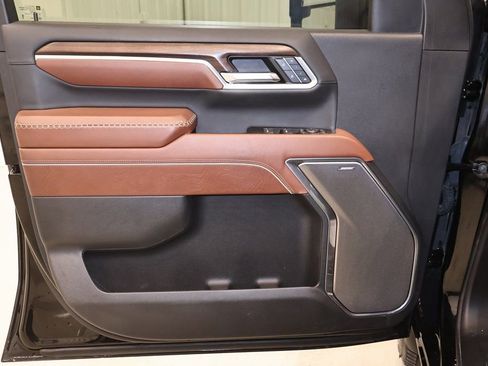 Used 2026 GMC Sierra 3500 Denali Ultimate image 10