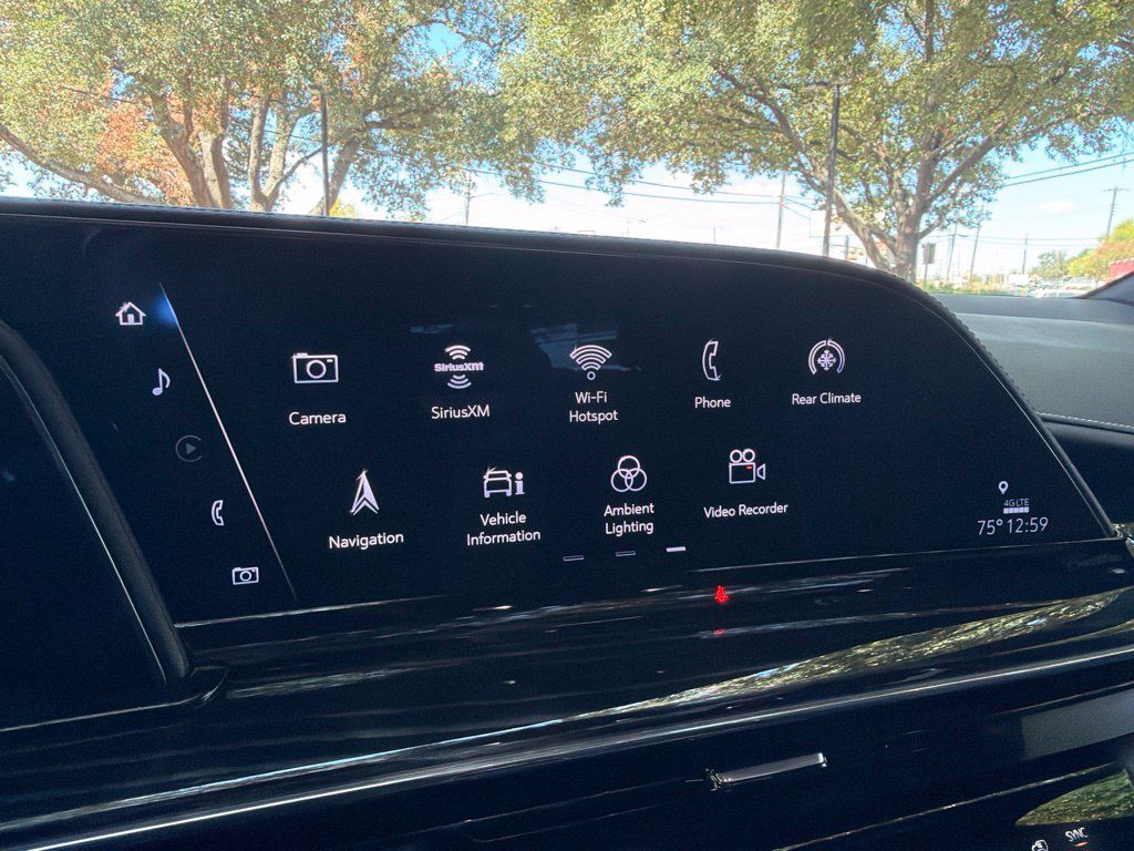 Used 2023 Cadillac Escalade Sport w/ LPO, ONYX Package AWD/4WD image 16