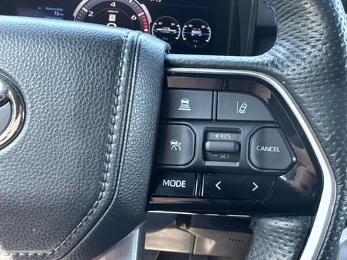 Used 2023 Toyota Tundra Platinum AWD/4WD image 15