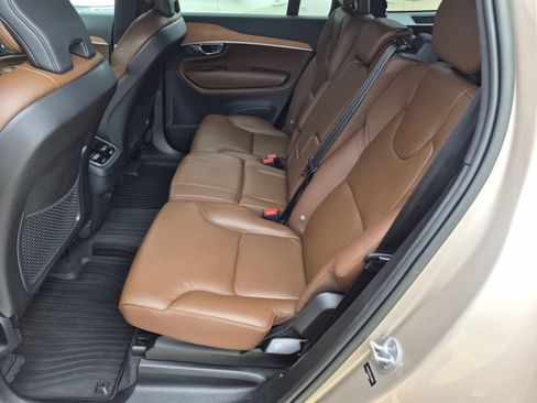 Used 2023 Volvo XC90 B6 Plus w/ Protection Package AWD/4WD image 28