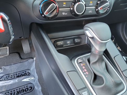 Certified 2021 Kia Soul GT-Line FWD image 19