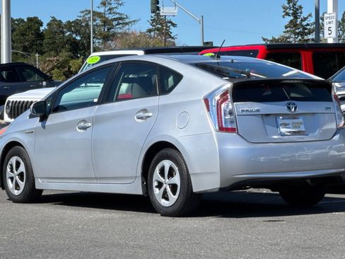 Used 2014 Toyota Prius Three FWD image 7