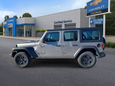 Used 2020 Jeep Wrangler Unlimited Sport AWD/4WD image 6