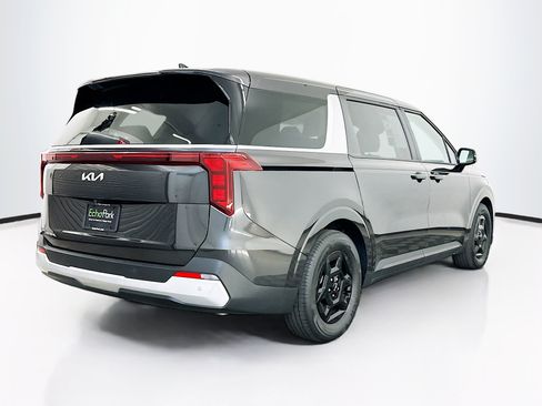 Used 2026 Kia Carnival FWD image 9