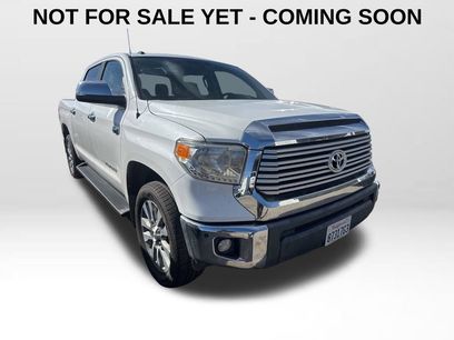 Used 2015 Toyota Tundra Limited w/ Limited Premium Package