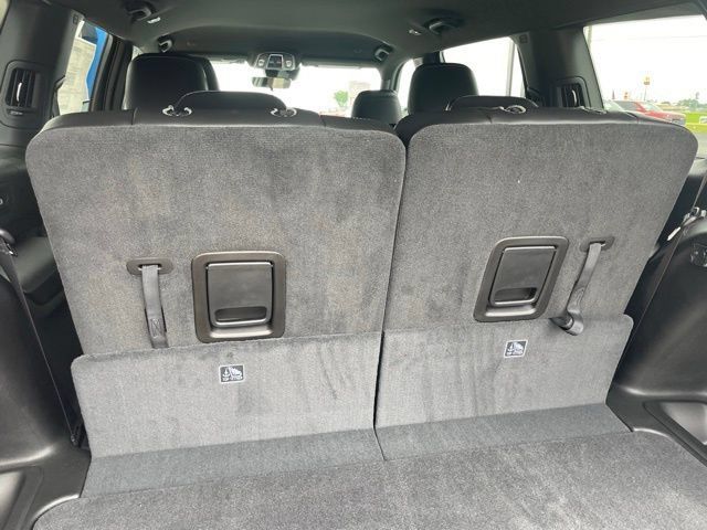 Used 2025 Jeep Grand Cherokee L Limited RWD image 21