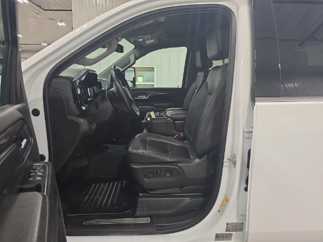 Used 2024 Chevrolet Silverado 2500 LTZ AWD/4WD image 21