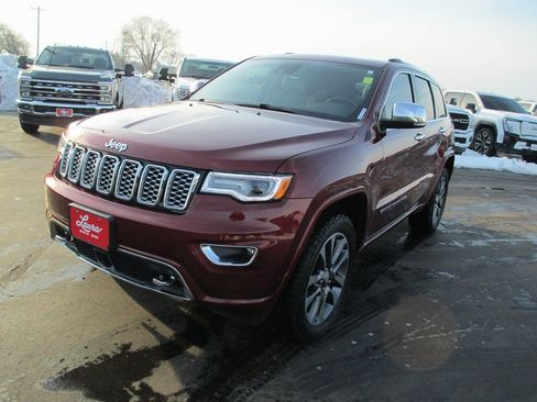Used 2018 Jeep Grand Cherokee Overland image 9