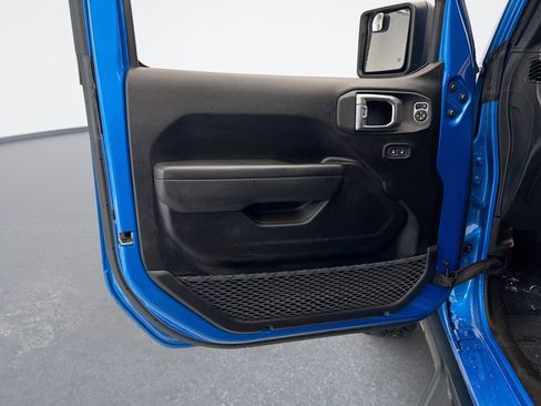 Used 2023 Jeep Wrangler Unlimited Sport AWD/4WD image 9