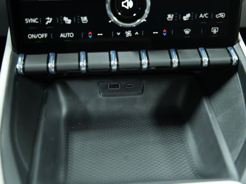 New 2026 GMC Terrain Denali w/ LPO, Black Badging Package image 35