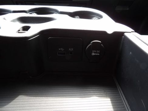 Used 2015 RAM 1500 Tradesman w/ Popular Equipment Group AWD/4WD image 34