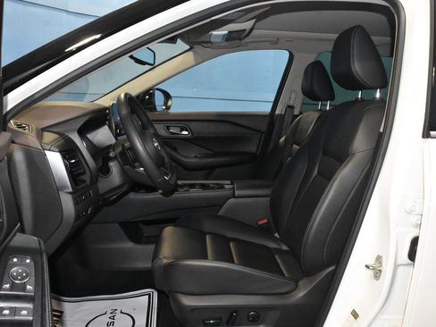 Certified 2023 Nissan Rogue SL w/ SL Premium Package AWD/4WD image 7