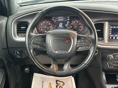 Used 2020 Dodge Charger SXT w/ Blacktop Package image 7