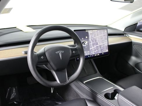 Used 2022 Tesla Model 3 image 7